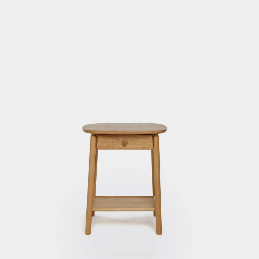 Hardy oak side table with drawer