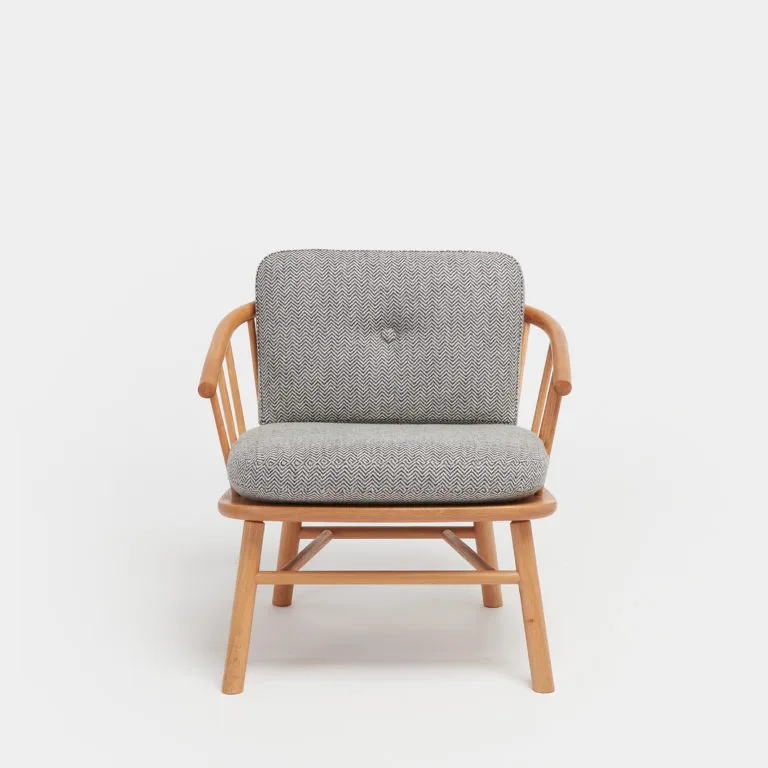 Hardy Armchair oak David Irwin