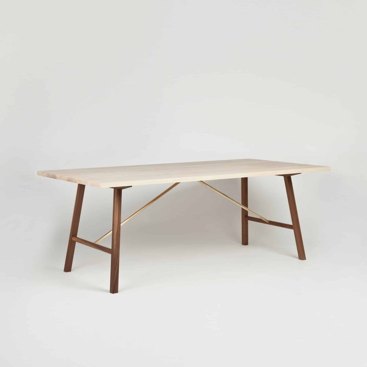 series-two-dining-table-walnut-another-country-001